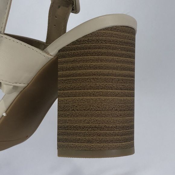 New- Lauren Conrad Sandals Heels Size 8 M - Picture 15 of 16